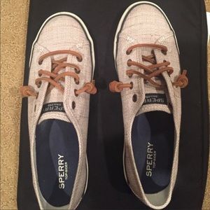 Sperry shoes beige stitch